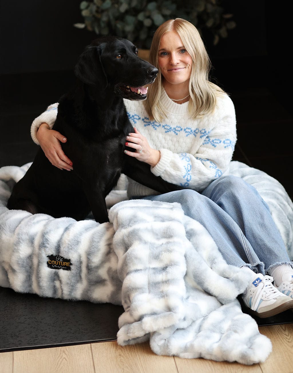 Cloudy Day Blue Pet Bed - Image 9