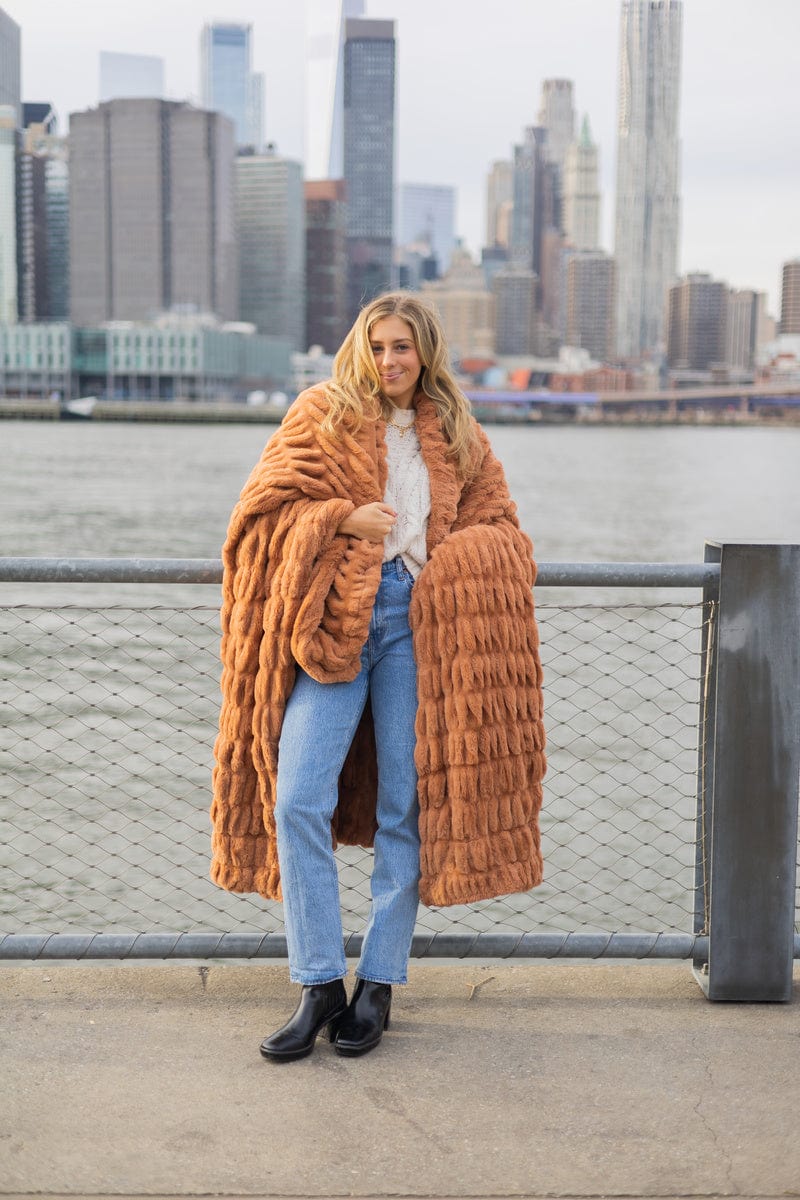 Hugs Copper Blanket - Image 3