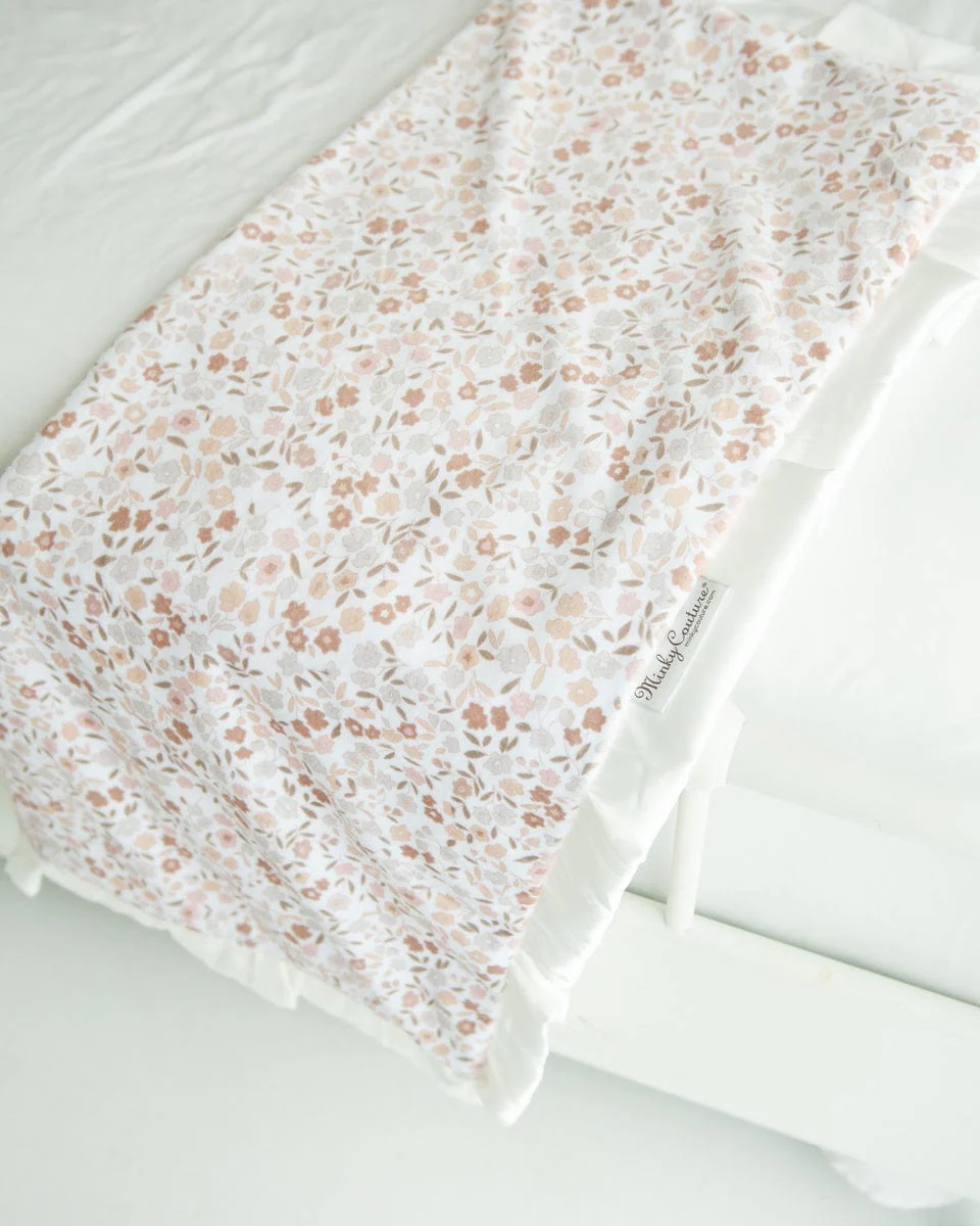Dainty Floral Blanket - Image 5