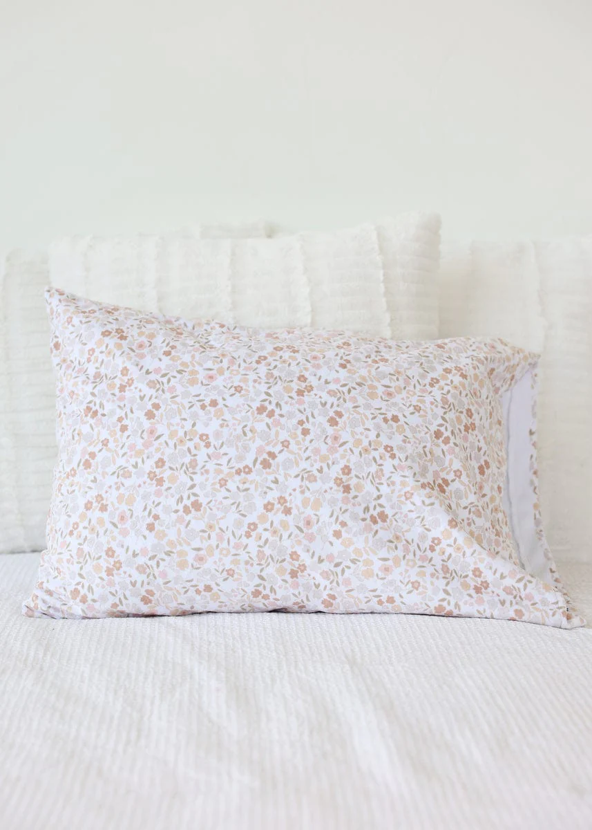 Dainty Floral Blanket - Image 6