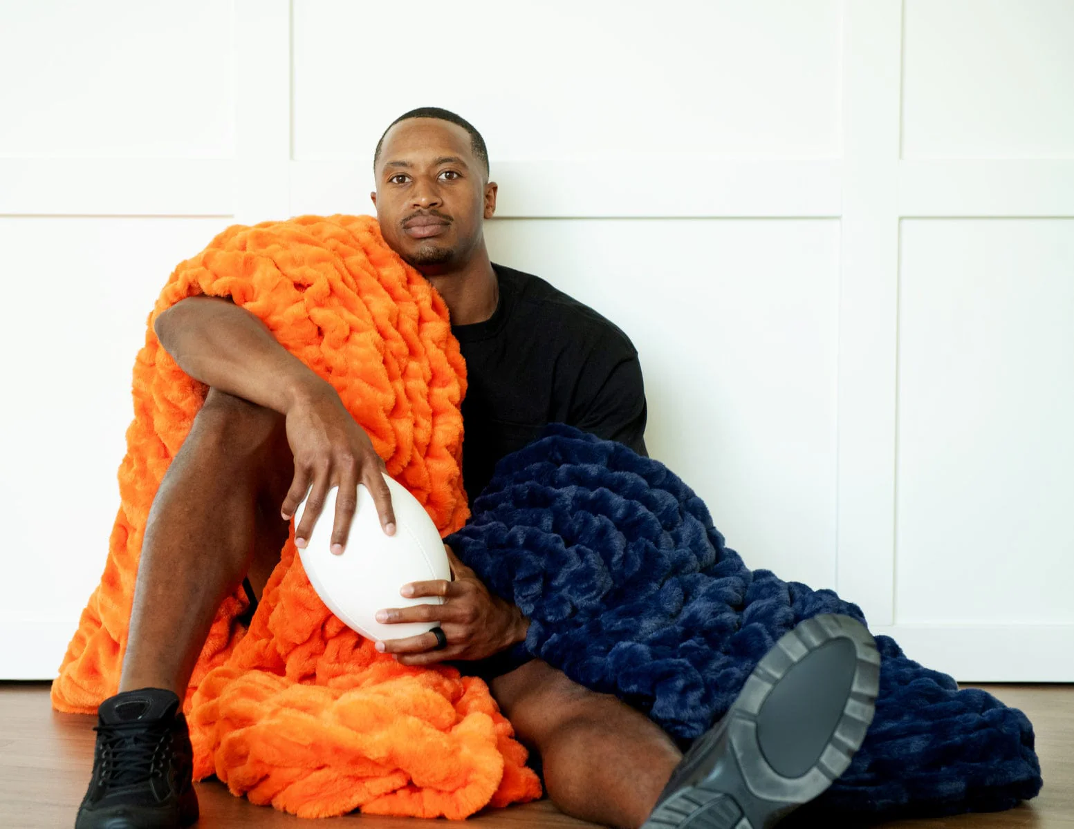 Hugs Navy Blanket - Image 3