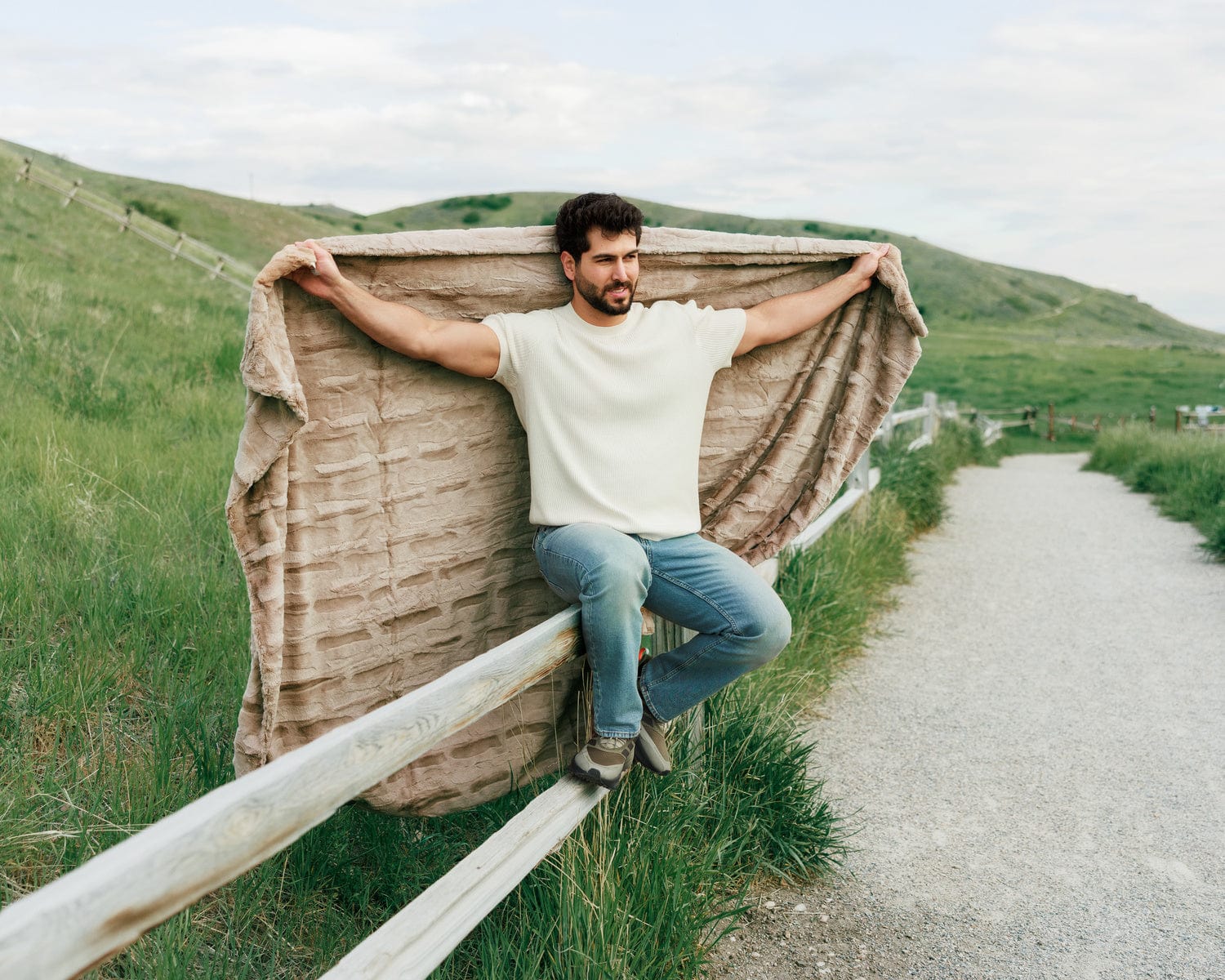 Sorbet Milk Chocolate Blanket - Image 3